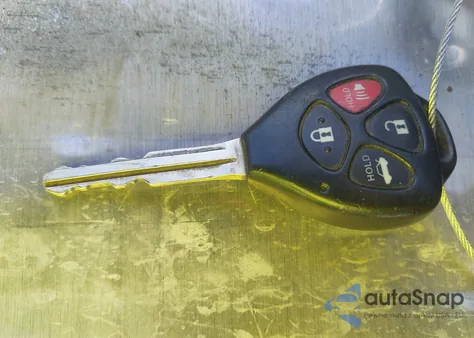 2011 Toyota Corolla Le из США, поврежденный, VIN JTDBU4EE4B9124442